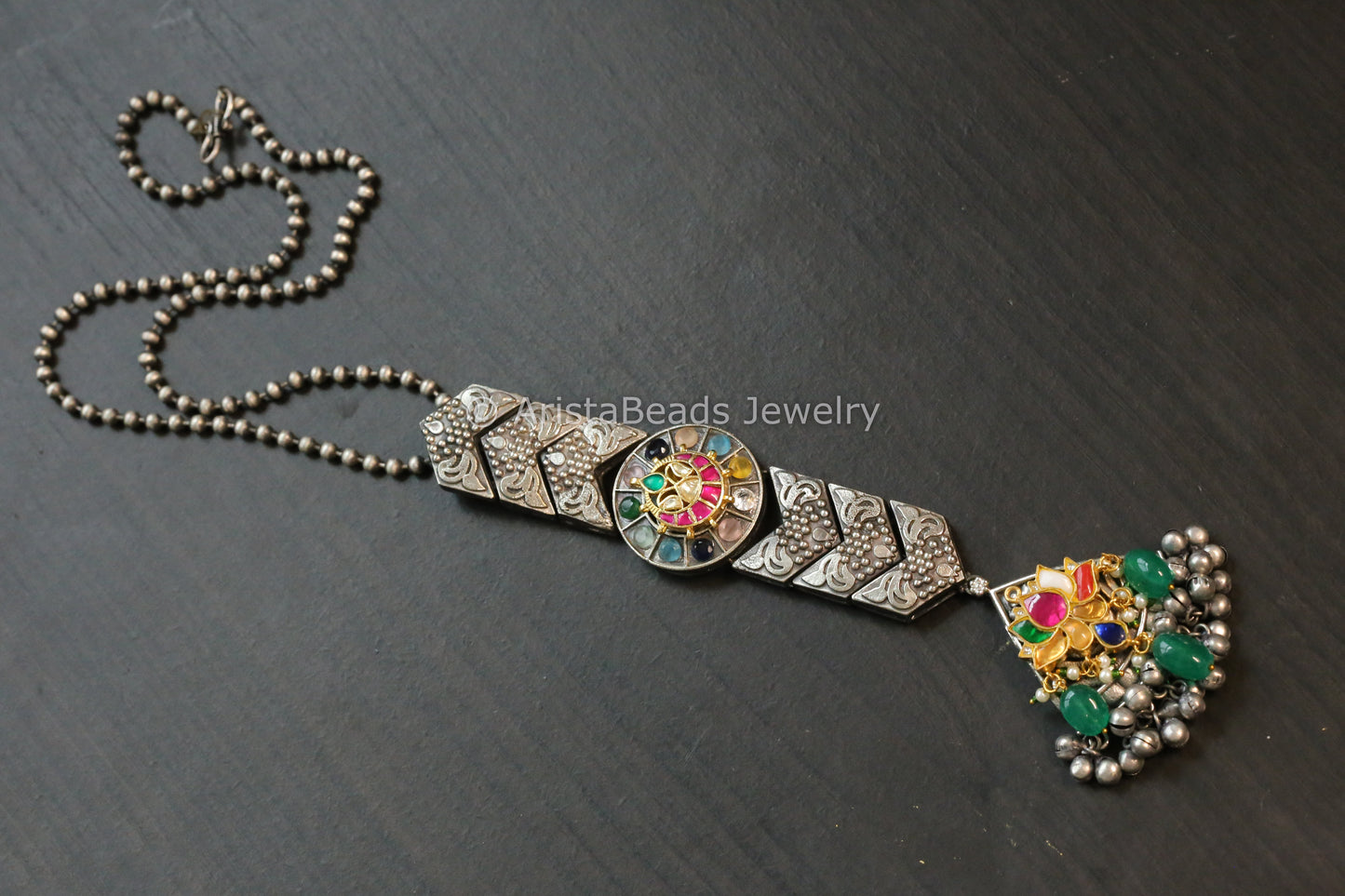 Long Oxidized Pendant Necklace With Kundan Motifs