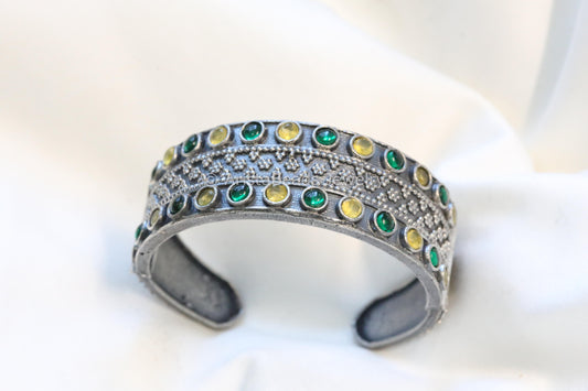 Silver Look Cuff - Green Yellow