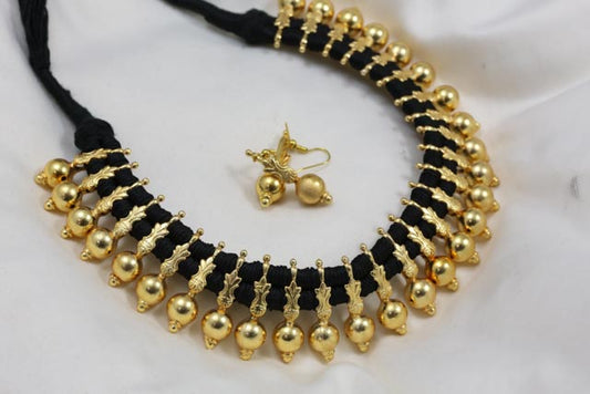Gold Finish Thread Necklace - Black