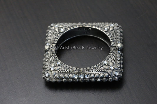 Silver Look Oxidized Square Bangle (Openable) - Clear